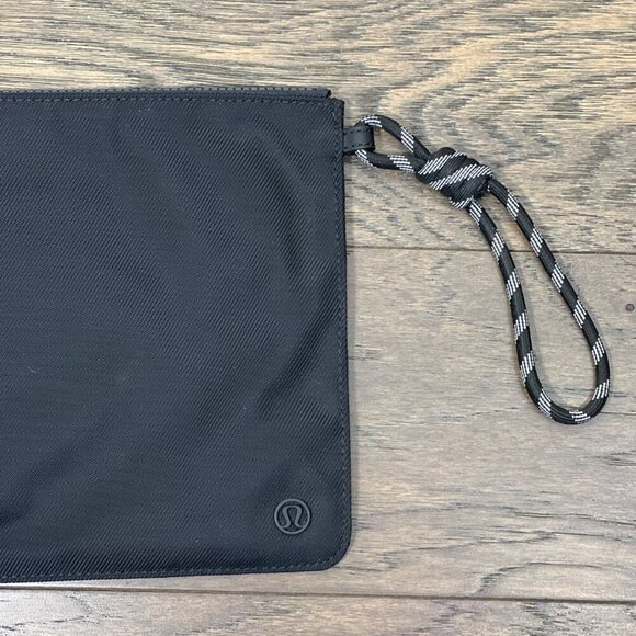 LULULEMON All Zipped Up Canvas Pouch Black OS EUC W9BGSS - Picture 2 of 6